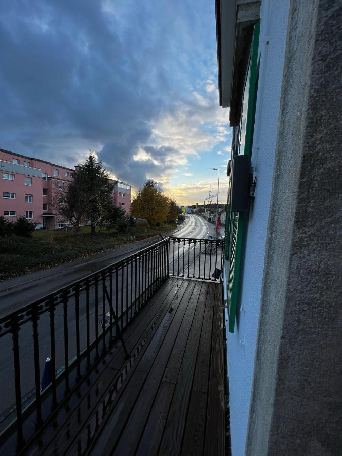 smartroom hotel Rössli Hunzenschwil Exterior foto