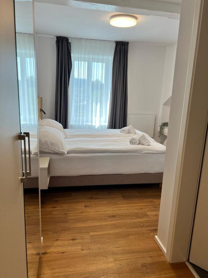 smartroom hotel Rössli Hunzenschwil Exterior foto